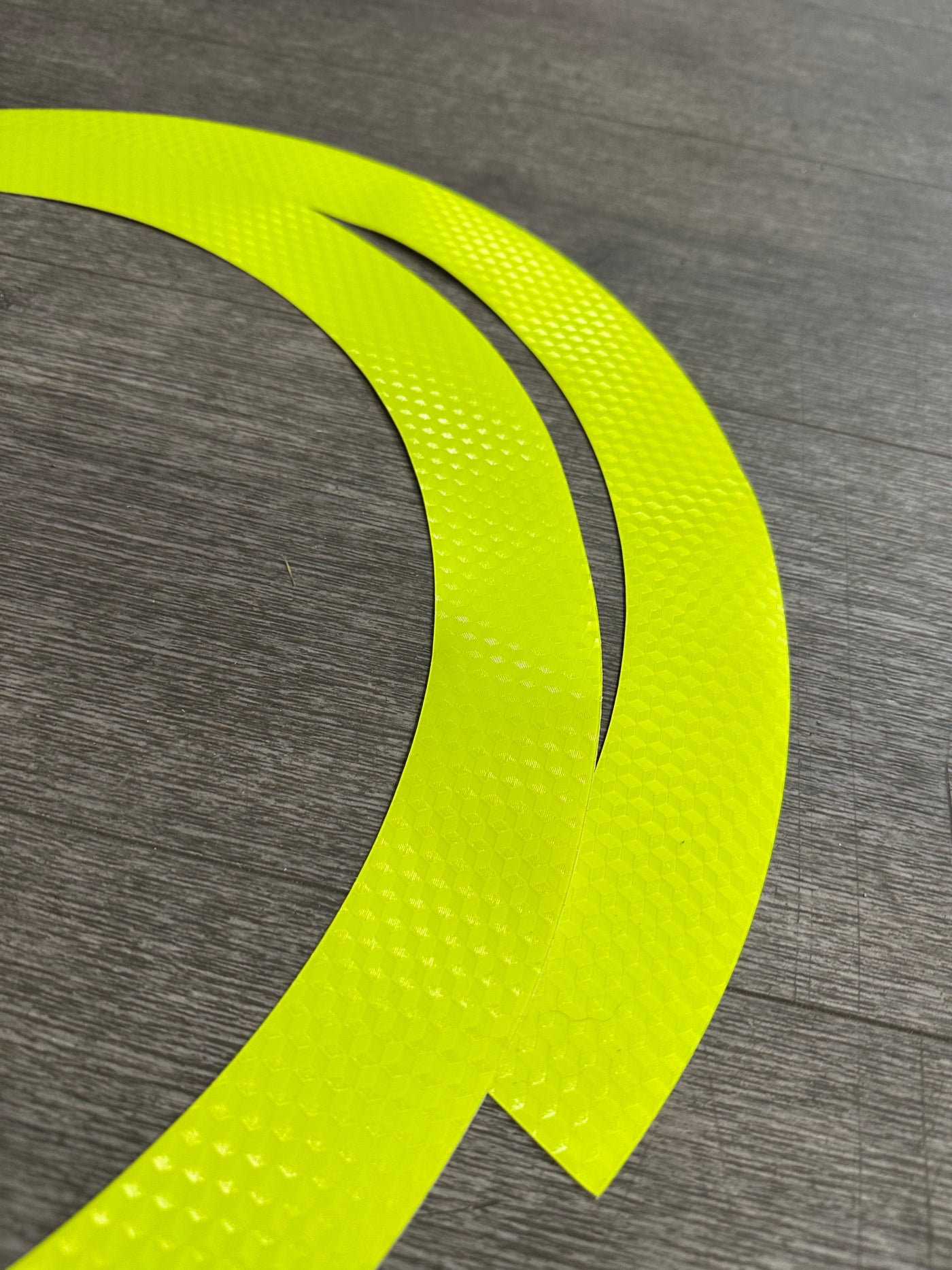 Universal half-rims graphic kit 50cc – Fluorescent yellow | Clearance offer