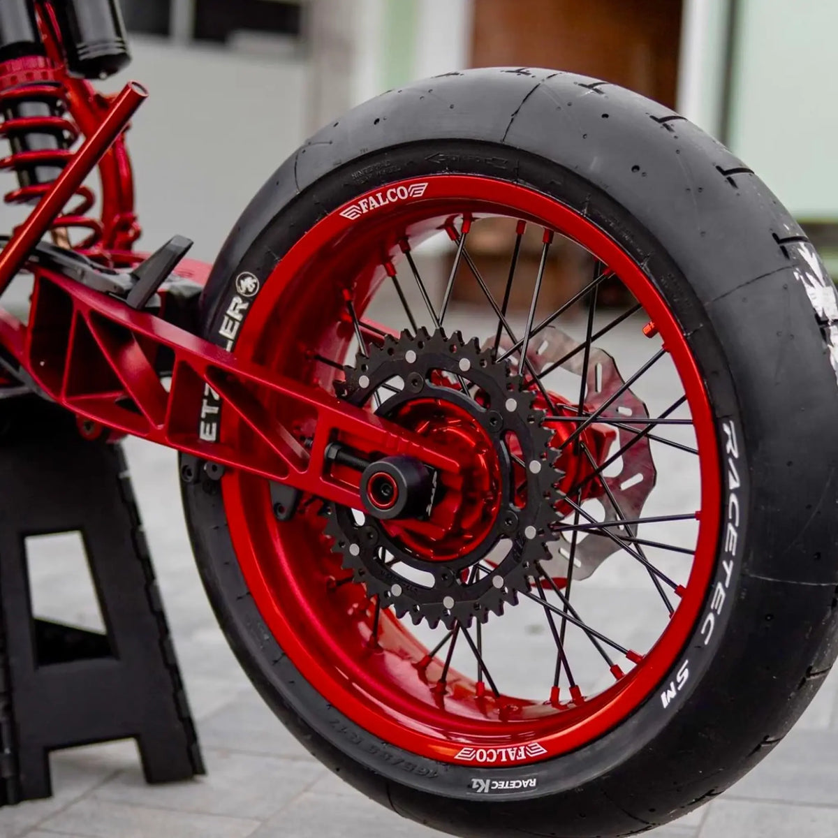 Jantes Supermotard FALCO® | 100% Personnalisables Fifty Design